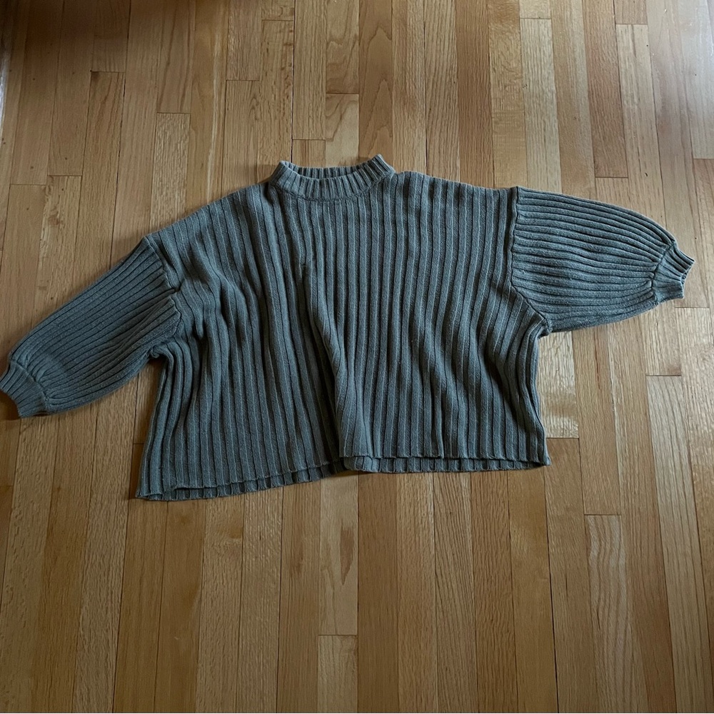 Urban Outfitters Olive Green Cropped Ribbed Sweater